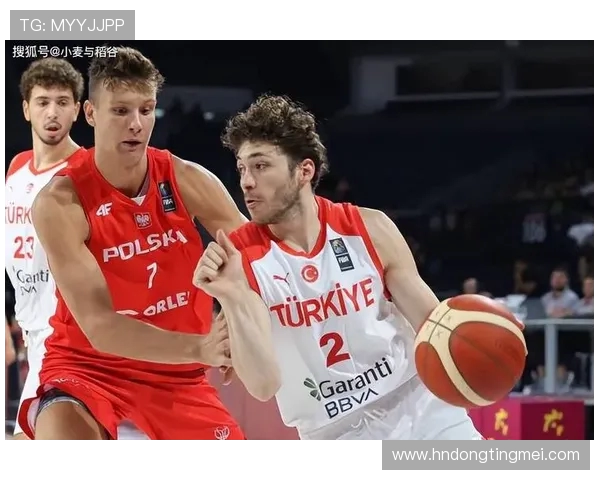 佩历克与狼队激战正酣谁能在这场较量中笑到最后